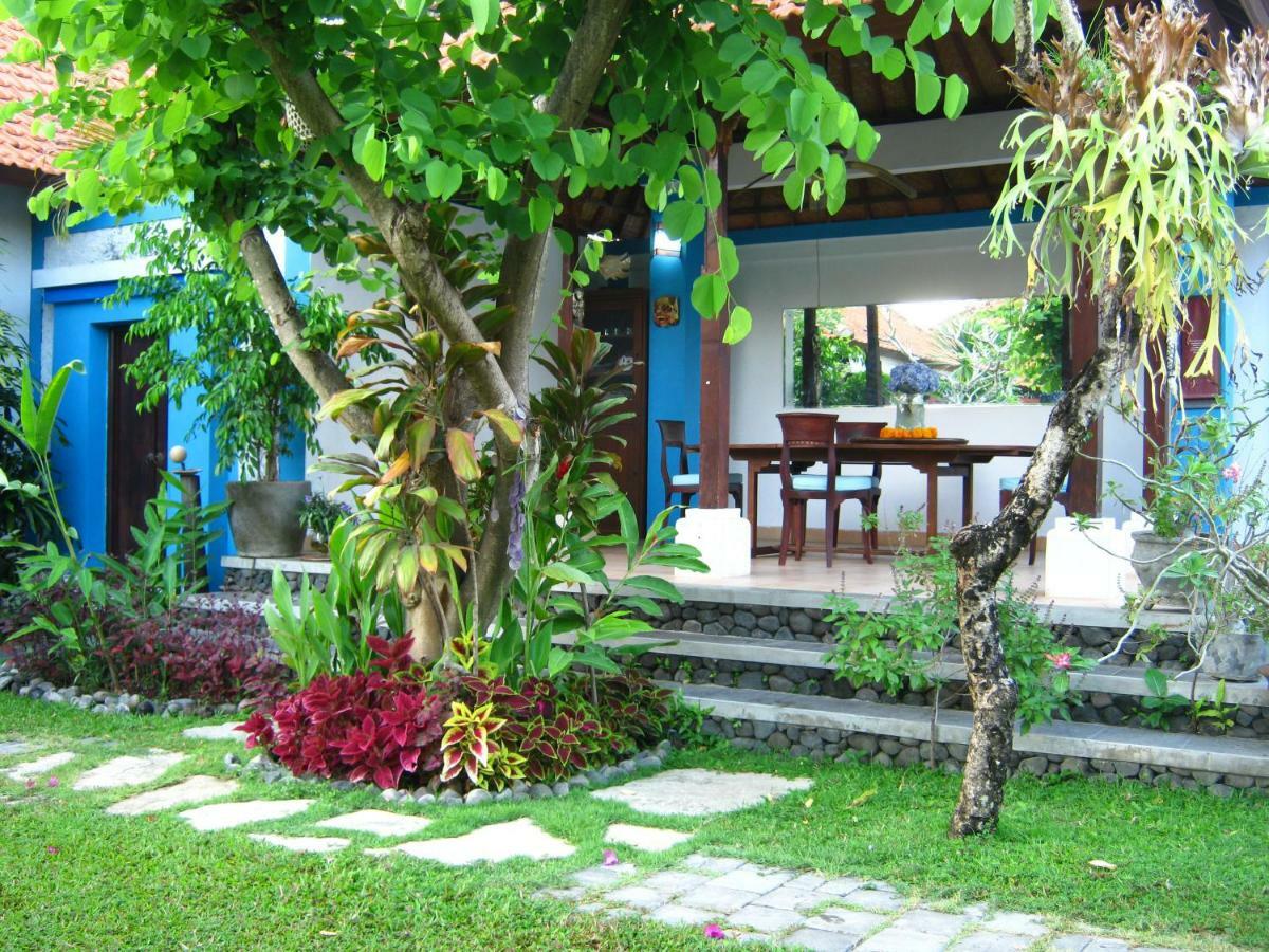 Villa Shantitara Bungalows Sanur Esterno foto