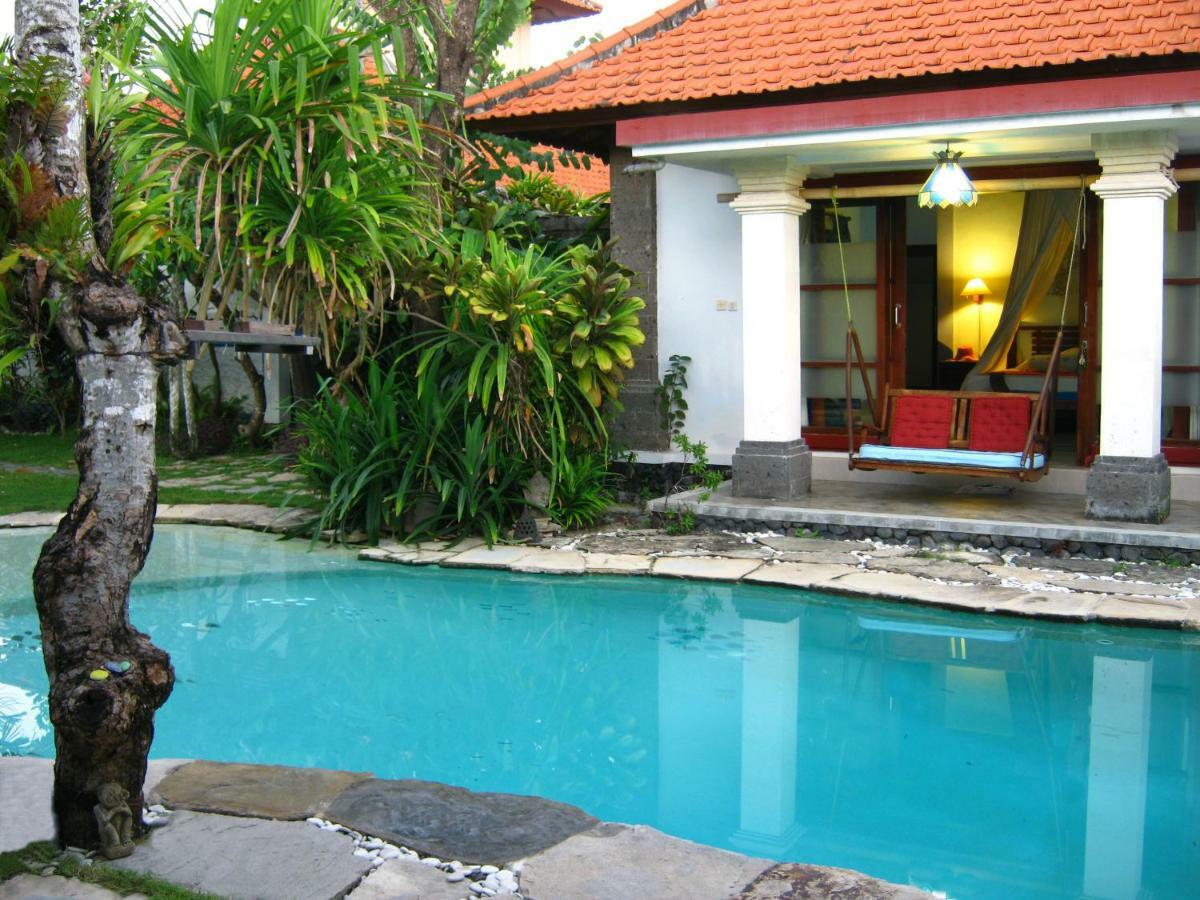 Villa Shantitara Bungalows Sanur Esterno foto